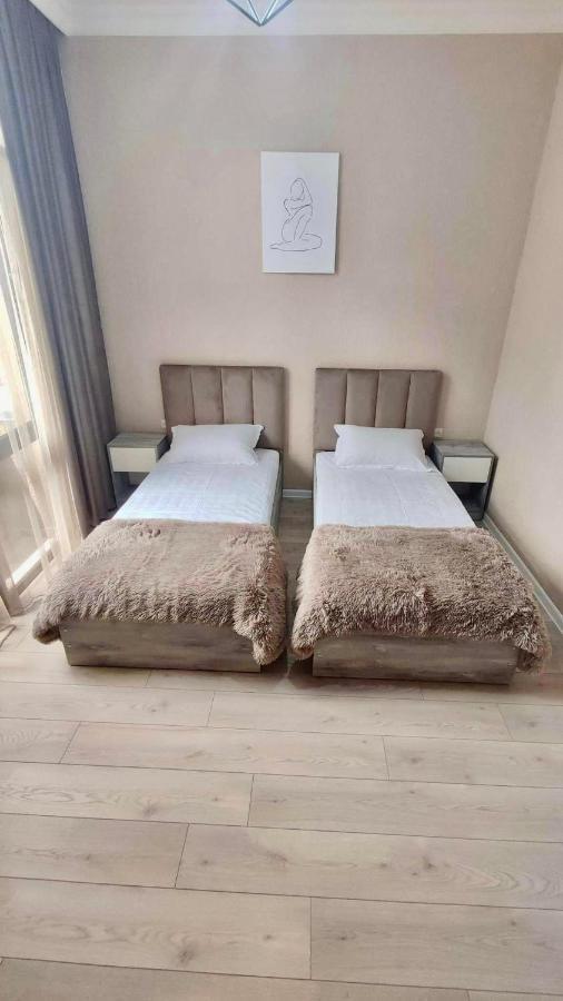 Guest House Nima 쿠타이시 외부 사진