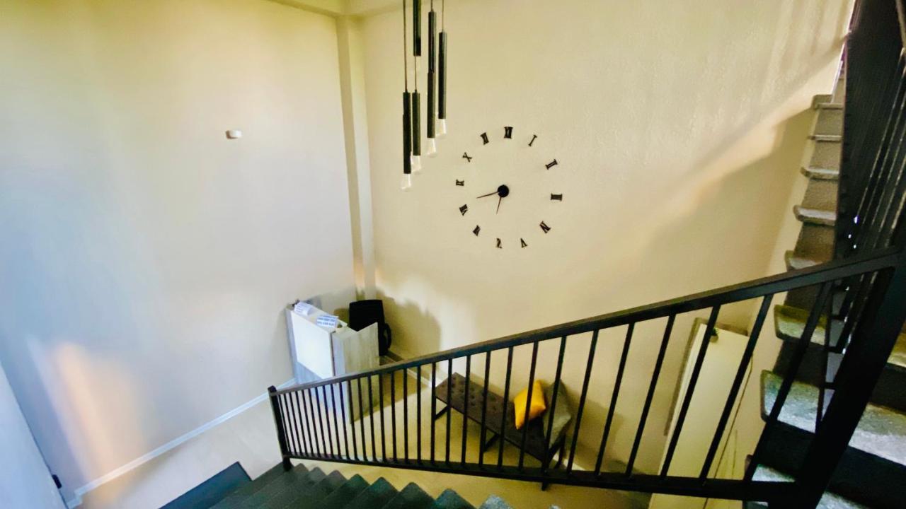 Guest House Nima 쿠타이시 외부 사진