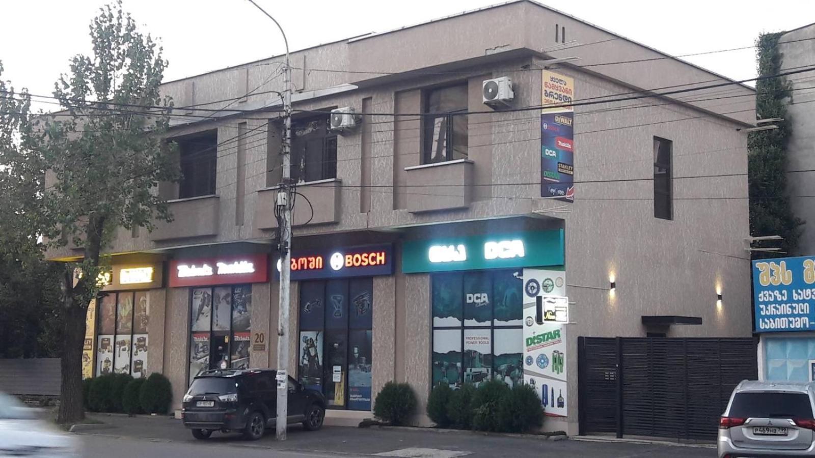Guest House Nima 쿠타이시 외부 사진